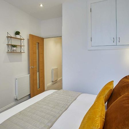 Host & Stay - Apartment One, Hudsons Yard House Whitby Extérieur photo