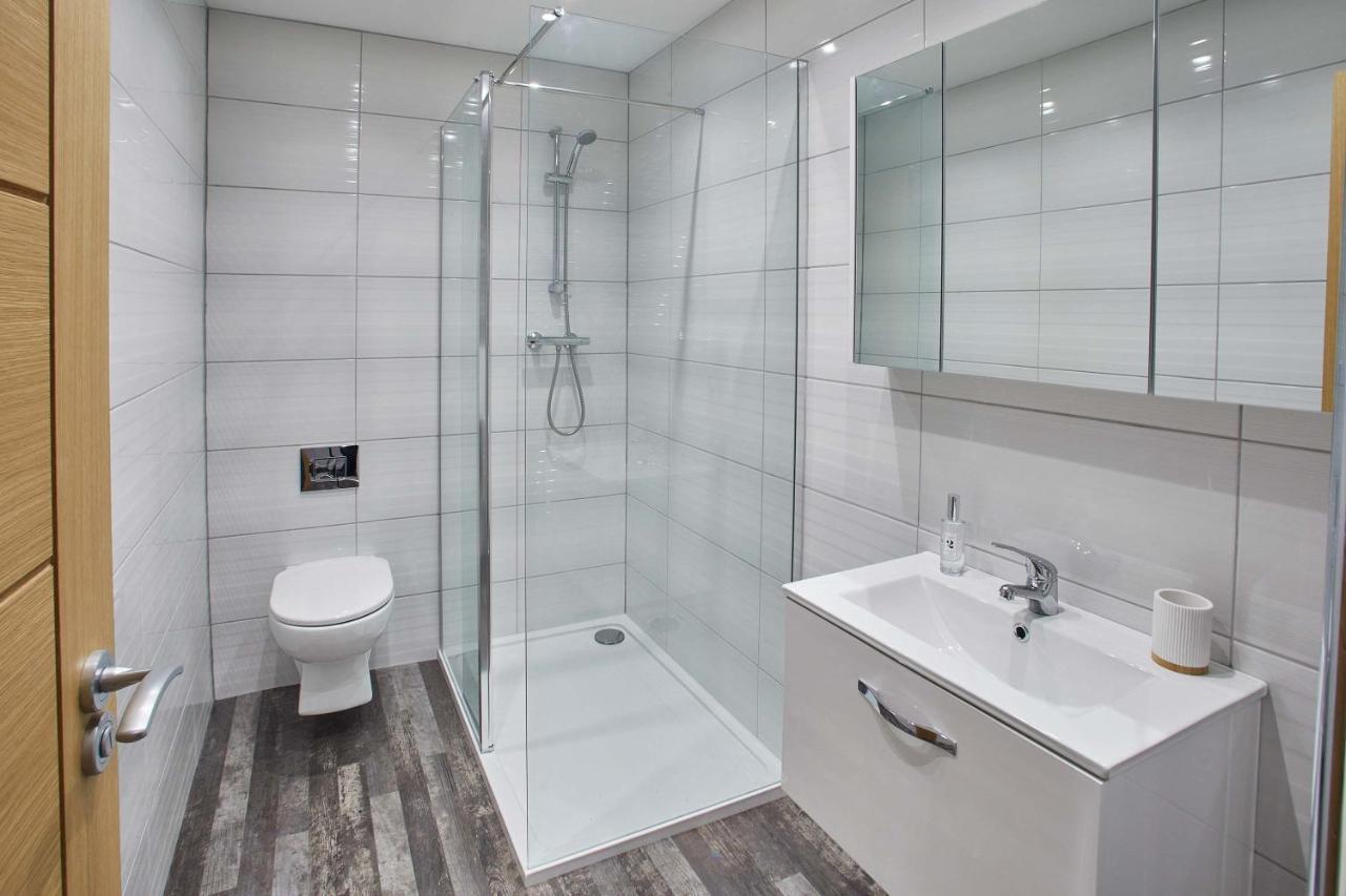 Host & Stay - Apartment One, Hudsons Yard House Whitby Extérieur photo